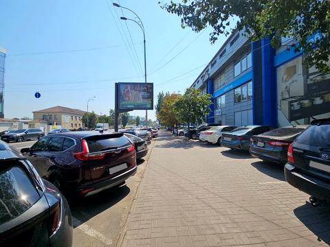комерційна за адресою Новокостянтинівська вул., 1в