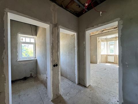 коммерческая по адресу Грушевського, 63
