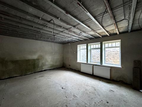 коммерческая по адресу Грушевського, 63