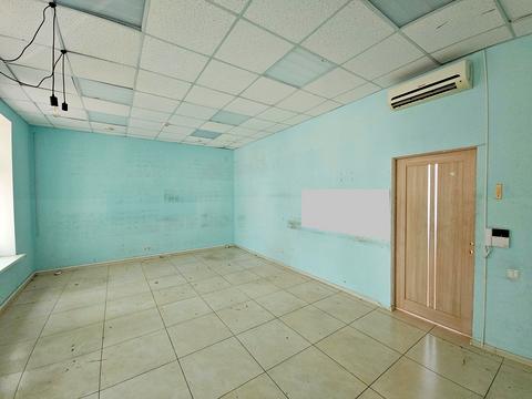 комерційна за адресою Новокостянтинівська вул., 1В