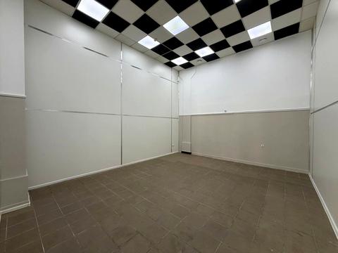 комерційна за адресою Героїв УПА вул., 77