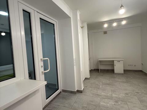 комерційна за адресою Відінська вул., 3