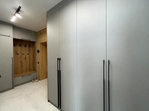 квартира за адресою Августина Волошина вул., 2-Б