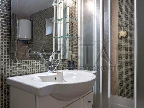 комерційна за адресою Київ, Клінічна вул., 23/25