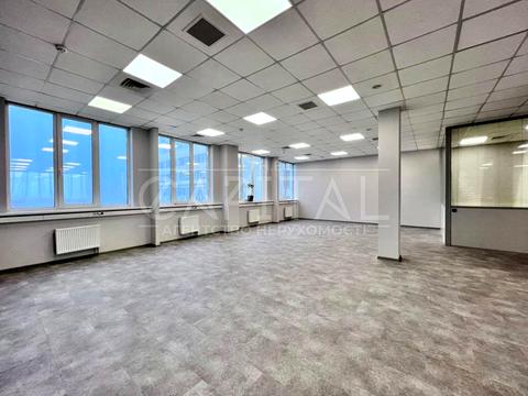 комерційна за адресою Польова вул., 24Д