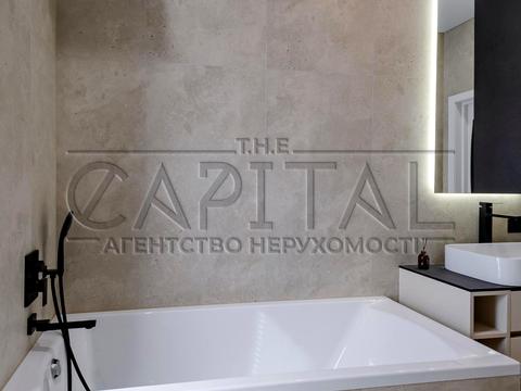 будинок за адресою с. Петропавлівська Борщагівка, паркова, 1