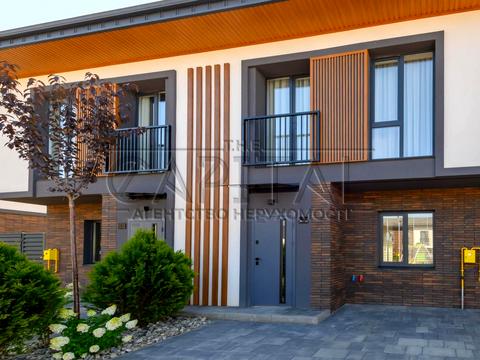 будинок за адресою с. Петропавлівська Борщагівка, паркова, 1