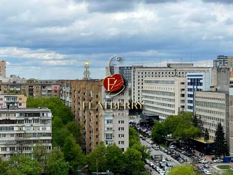 квартира за адресою Євгена Коновальця вул. (Щорса), 32-Б