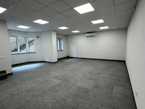комерційна за адресою Мартинова просп., (вул. Радісна, 4а)