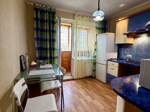 квартира за адресою Пантелеймона Куліша вул. (Челябінська), 17