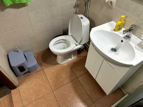 комерційна за адресою Єреванська вул., 12