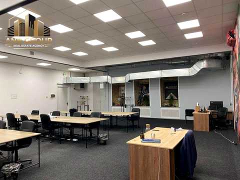 комерційна за адресою Київ, Володимирська вул., 10