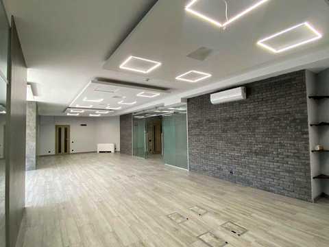 коммерческая по адресу Большая Васильковская ул. (Красноармейская), 72