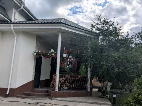 будинок за адресою Лісова