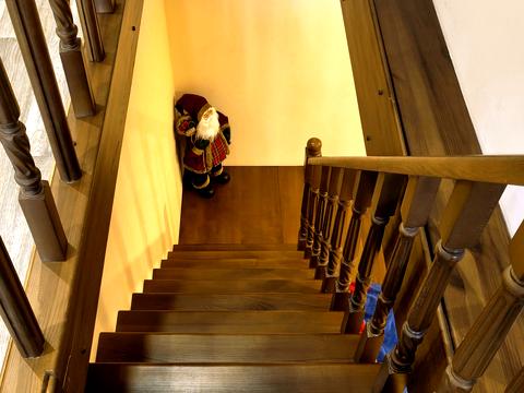 будинок за адресою Наддніпрянський просп. (50 років СРСР)