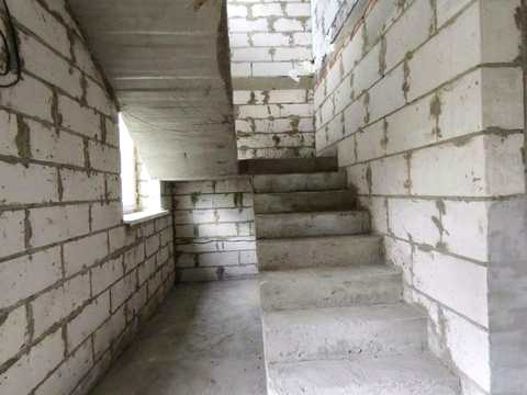 будинок за адресою Лесі Курбаса, 5