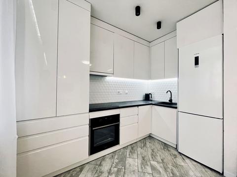 квартира за адресою Вишнева вул., 25