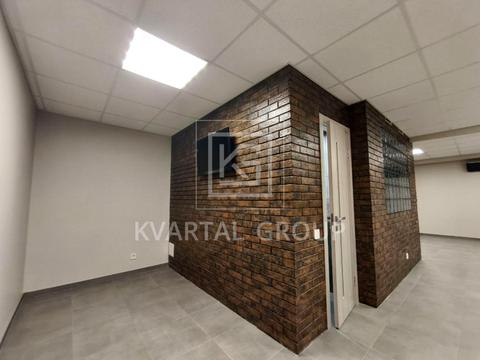 коммерческая по адресу Українська ул., (Будинок 1)