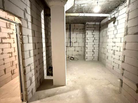 комерційна за адресою Дмитра Яворницького просп. (Карла Маркса), 72-Б