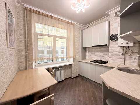 квартира за адресою Дмитра Яворницького просп. (Карла Маркса), 74