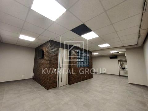 коммерческая по адресу Українська ул., (Будинок 1)
