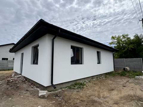 дом по адресу Центральна, 102