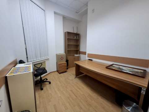 комерційна за адресою Шовковична вул., 16-Б