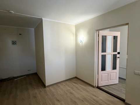 квартира за адресою В'ячеслава Чорновола вул., 25