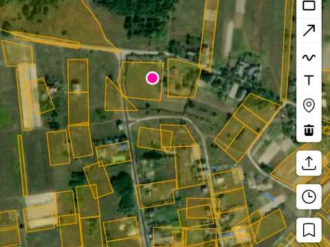 ділянка за адресою с. Левків, О.Шахрая, 8