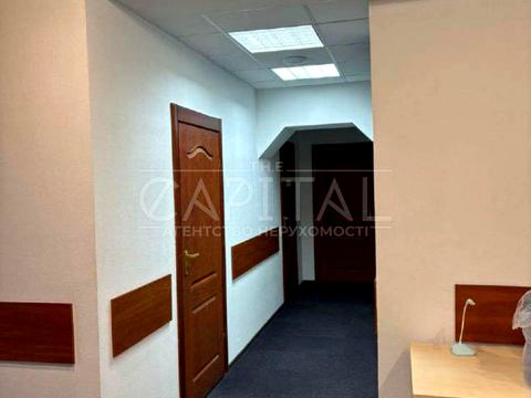 комерційна за адресою Ходосівська вул. (Плещеєва), 1