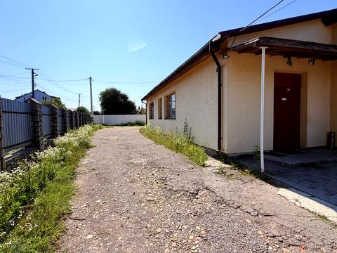 комерційна за адресою с. Холодновідка, Городоцька, 7