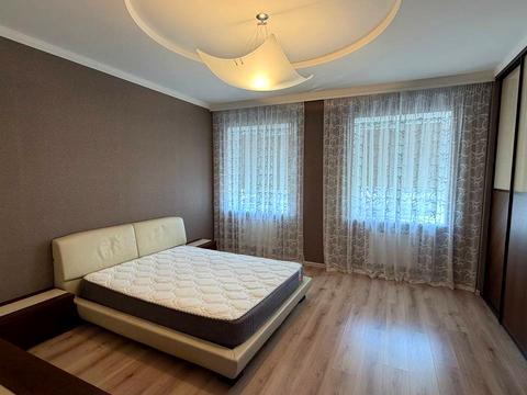 квартира за адресою Крутогірний узвіз (Рогальова), 33