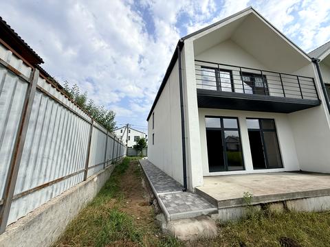 будинок за адресою Молодіжна вул.