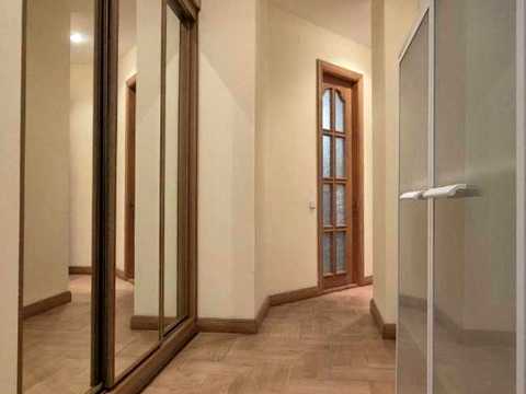 комерційна за адресою Інститутська вул., 9В