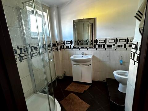 комерційна за адресою Домбровського вул., 50