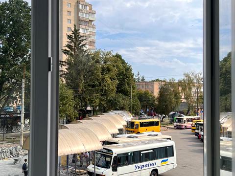 комерційна за адресою Рівне, Ніла Хасевича вул., 13