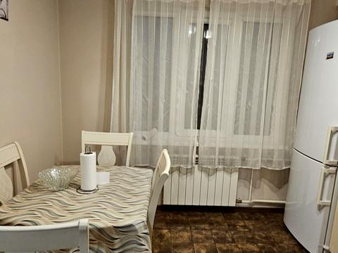 квартира за адресою Академіка Глушкова просп., 15