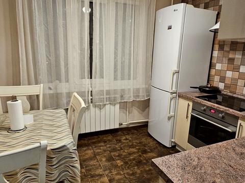 квартира за адресою Академіка Глушкова просп., 15