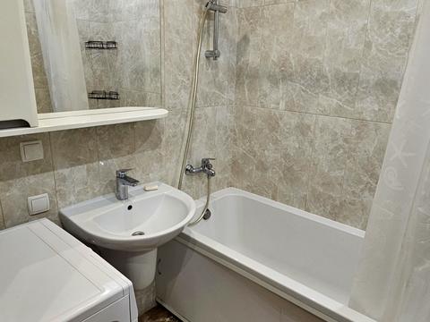 квартира за адресою Академіка Глушкова просп., 15