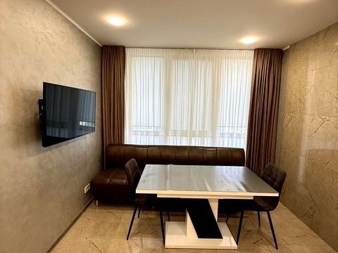 квартира за адресою Віктора Некрасова вул. (Північно-Сирецька), 12-А