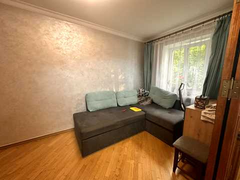 квартира за адресою Панаса Мирного вул., 10