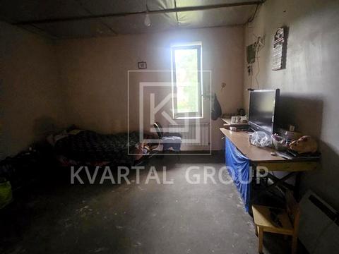 будинок за адресою вул. Прирічна, 10