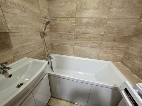 квартира за адресою Будівельників бульв., 40