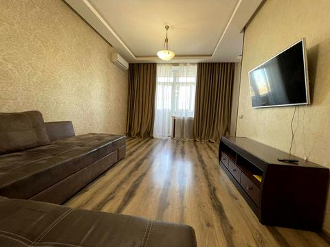 квартира за адресою Радистів вул., 12
