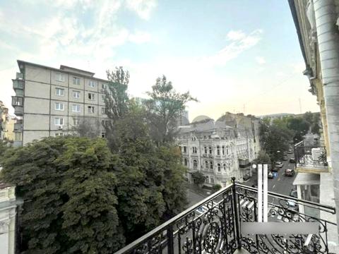 квартира по адресу Малая Житомирская ул., 16/3