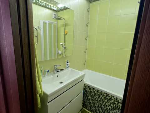 квартира за адресою житловий масив Тополя-3 вул., 4