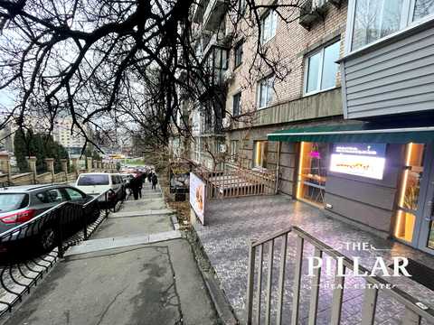 комерційна за адресою Шовковична вул., 48