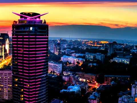 паркомісце за адресою Київ, Лесі Українки бульв., 7-Б