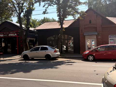 коммерческая по адресу Подільська ул., 66