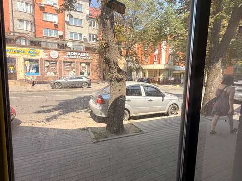 коммерческая по адресу Подільська ул., 66